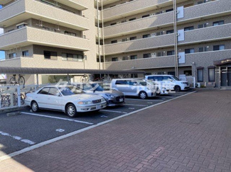 【駐車場】
