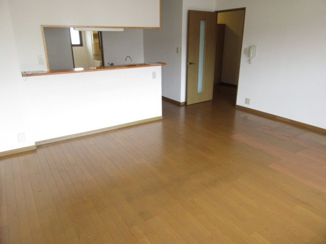 【内装】 | エルグランド大産