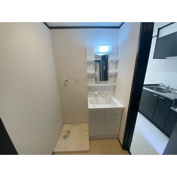 シャンブル・クレールBの独立洗面台