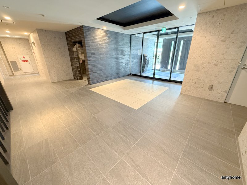 プレサンス福島吉野ミナージ 仲介手数料無料のロビー