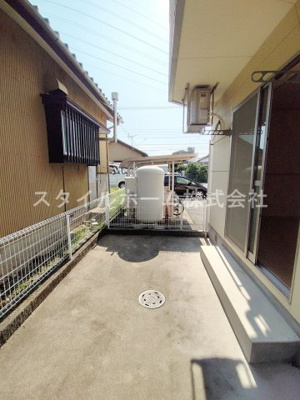 【庭】 | ライフインビーサークル | 別部屋写真です。