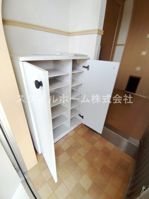 【収納】 | ライフインビーサークル | 別部屋写真です。