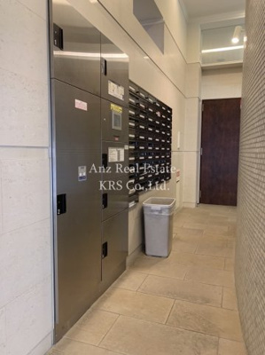 【その他共用部分】 | レジュールアッシュ心斎橋LUXE | 不在時に大変便利な宅配ボックスもあります！