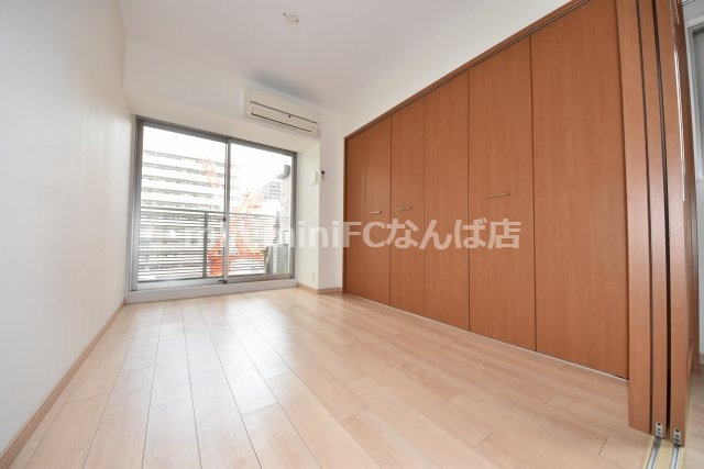 レオンコンフォート南堀江の寝室