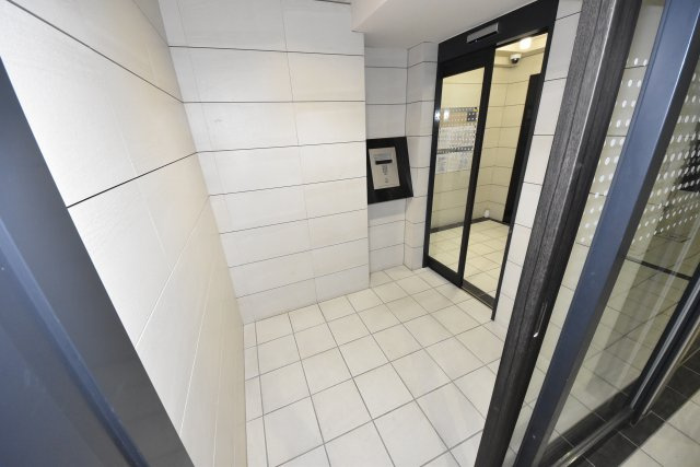 レオンコンフォート南堀江のエントランス