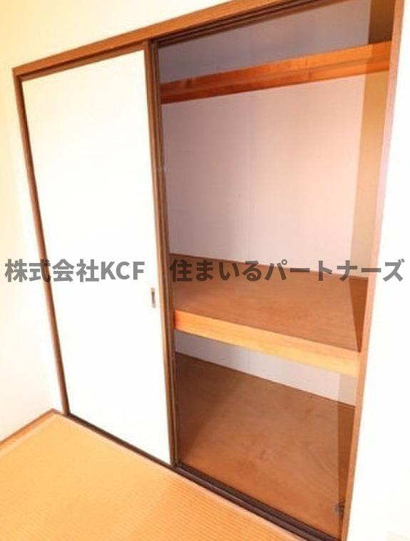 コスモハイツ柳瀬の収納|ちょっとした収納スペースも充実しています