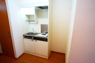 【キッチン】 | リバティ | キッチンセット　右側は冷蔵庫スペース