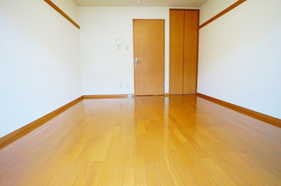 【寝室】 | リバティ | 室内きれいです