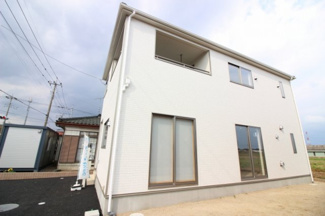 【外観】 | 【1号棟】水廻りがまとまっていて家事効率の良い間取りの4LDK新築住宅☆