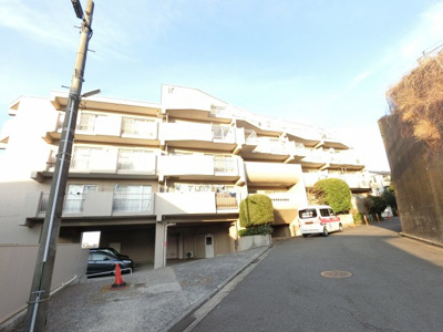 【外観】 | 【売主直売】クイーンハイツ保土ヶ谷 | 総戸数６３戸、昭和５９年４月築、管理人は日勤勤務につき管理体制良好です♪