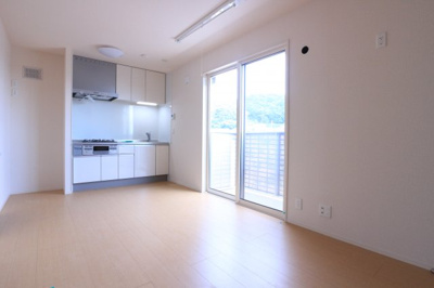 【居間・リビング】 | con.塩屋浜