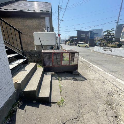 ベルシーヌ中島の駐車場