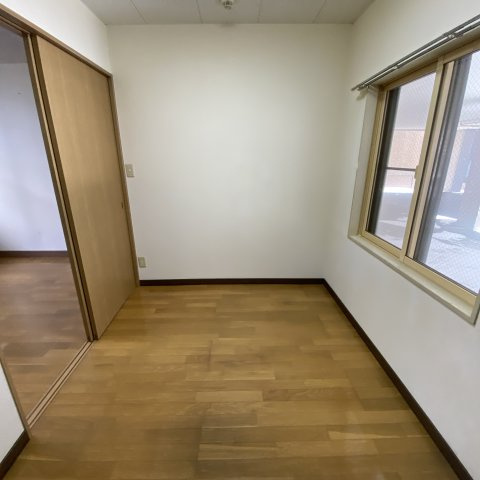 ベルシーヌ中島の居間・リビング