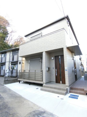【外観】 | ルアナ綱島 | 東急新横浜線「新綱島」駅まで徒歩6分！東急東横線「綱島」駅までも徒歩8分！2駅2沿線利用可能で便利な立地！築浅の2階建てアパートです♪