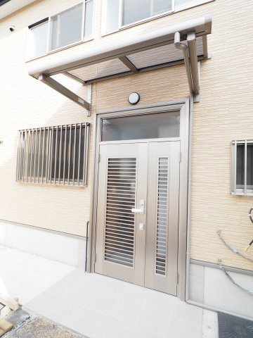 野田市木間ケ瀬　中古戸建　令和3年築の玄関|いらっしゃいませ～
