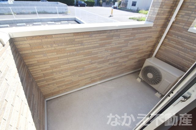 【バルコニー】 | 開放的で明るい空間を演出してくれるバルコニーです