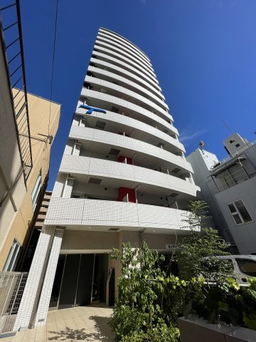 セレニテ中崎町リアンの外観