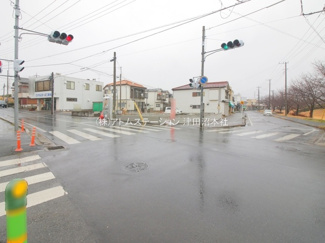 【前面道路含む現地写真】