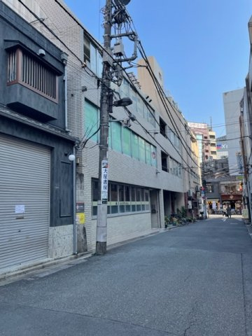 越後屋ビルの外観