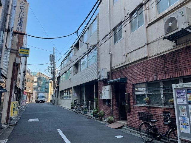 越後屋ビルの外観