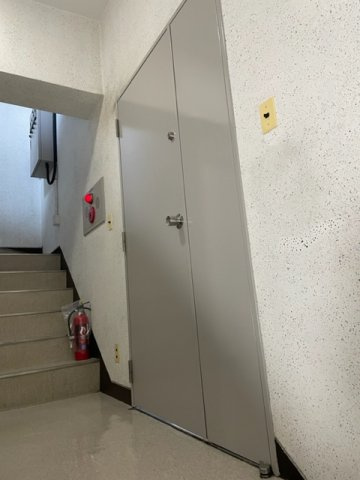越後屋ビルのロビー