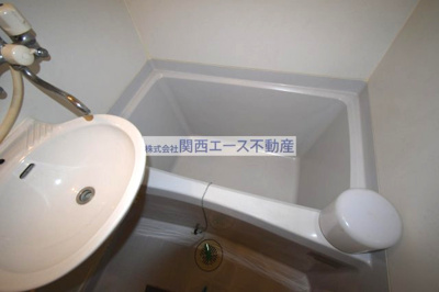 【浴室】 | レオパレスヴィラージュ　シバ