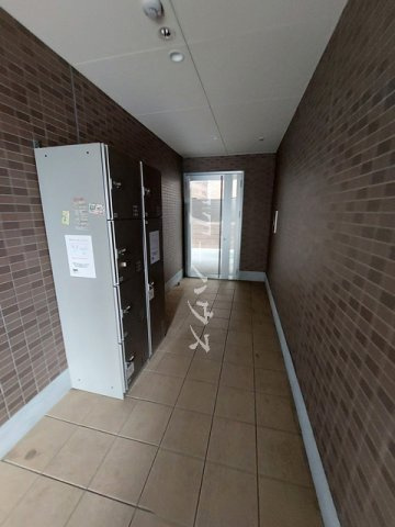 シンシア四番館のエントランス