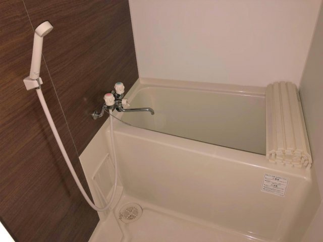 シンシア四番館の浴室