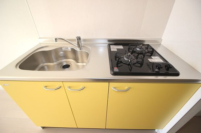 フィットハイム青柳のキッチン|コンパクトなキッチンで掃除もラクラク