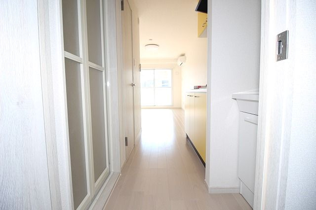 フィットハイム青柳の内装|明るい室内です