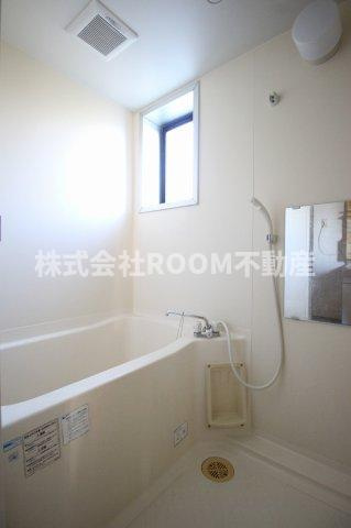 ラインマンション3の浴室|ゆったり過ごせるお風呂です