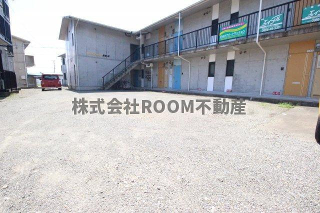 センチュリー21金田　E棟の駐車場|駐車場完備です