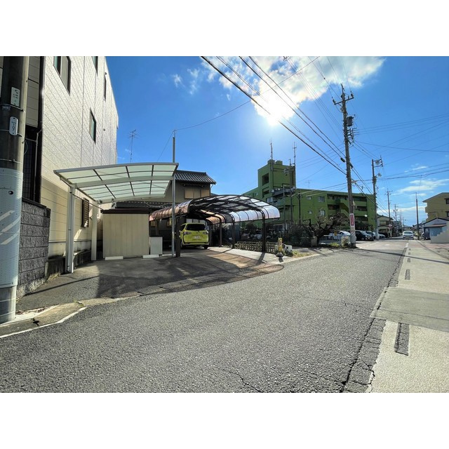 岐阜市鏡島西２丁目の駐車場の駐車場