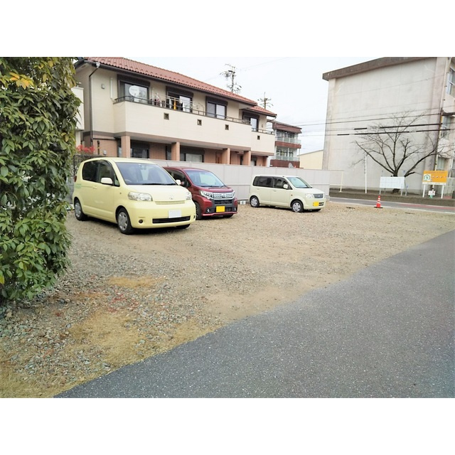 牧田貸家の駐車場