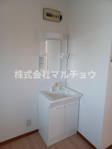 まるよしマンションの独立洗面台|使いやすい独立洗面台です