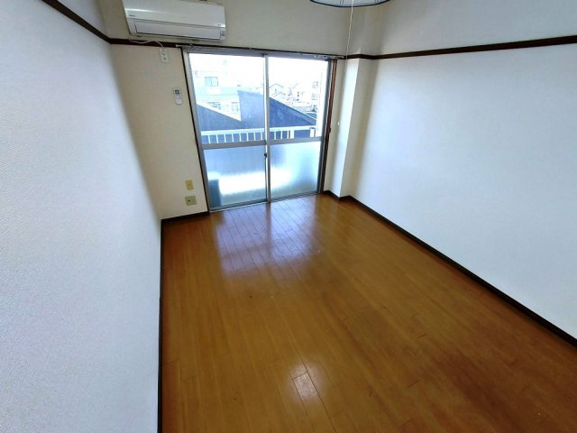 サンヒル南小池の居間・リビング