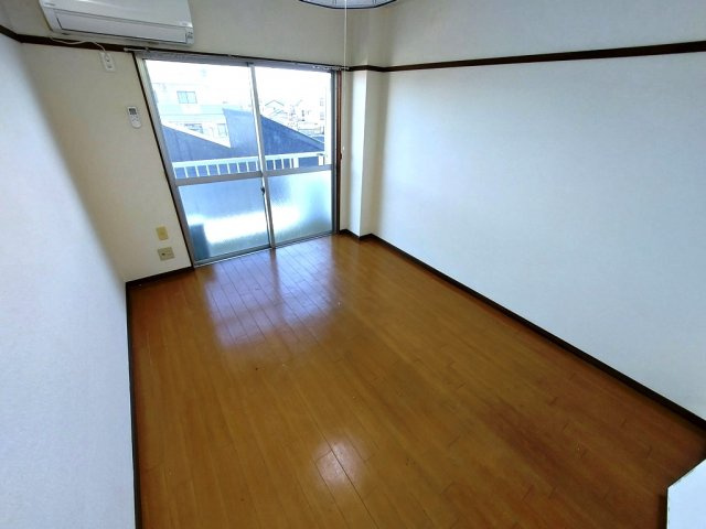 サンヒル南小池の居間・リビング