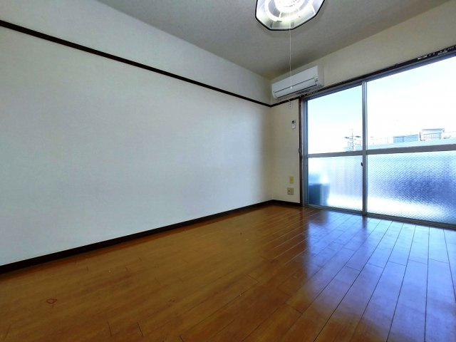 サンヒル南小池の居間・リビング