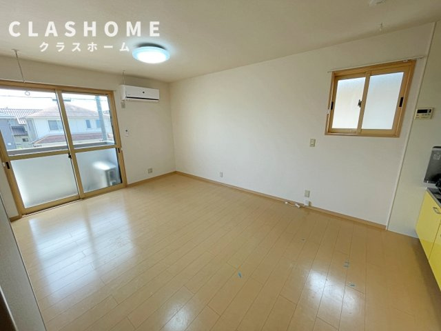 セジュール荒井　Aの居間・リビング|同物件の別部屋になります。