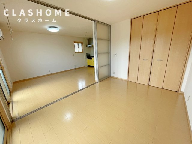 セジュール荒井　Aの居間・リビング|同物件の別部屋になります。