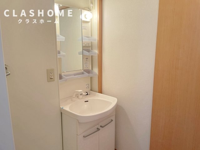 セジュール荒井　Aの洗面所|同物件の別部屋になります。