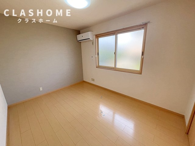 セジュール荒井　Aの居間・リビング|同物件の別部屋になります。