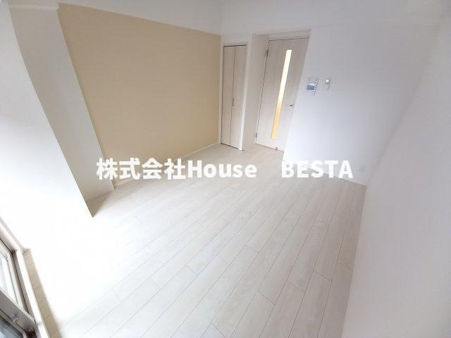 CREST TAPP 神戸湊町 NOIRの和室