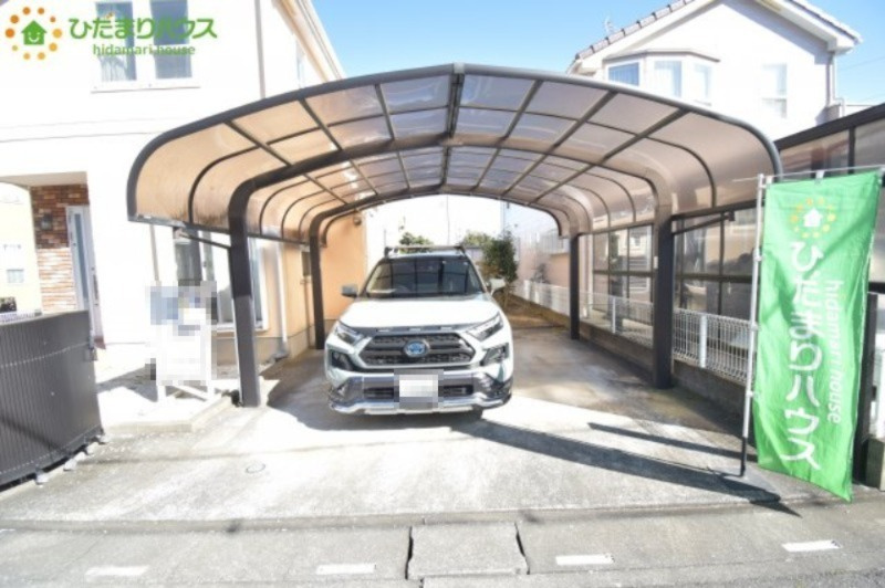 川島町中山　中古一戸建ての駐車場