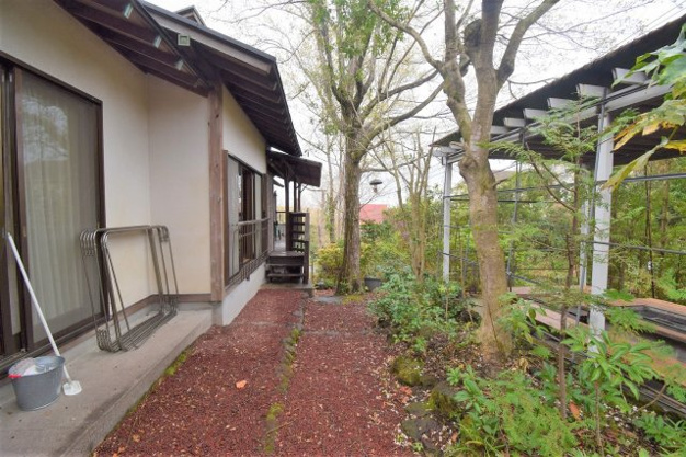 【庭】 | 伊豆急伊豆高原別荘地　戸建