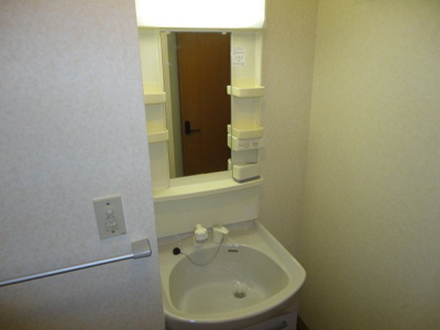 【洗面所】 | メゾン・ソレイユ | 洗髪洗面化粧台