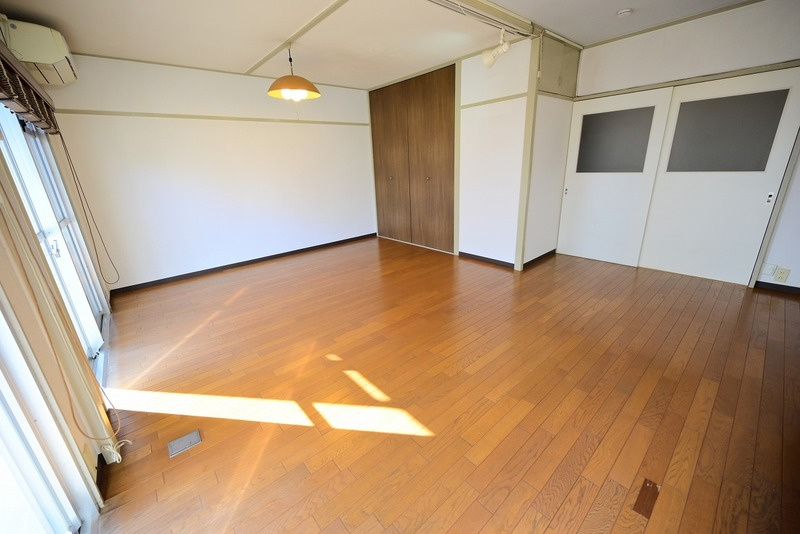 西武百草団地 1号棟の内装
