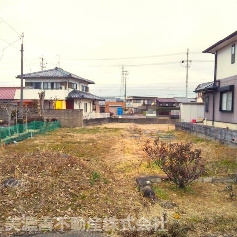 ６０２５６　関市稲河町土地の外観