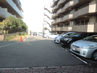 【駐車場】 | 平置き駐車場です。