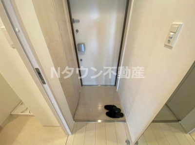 【玄関】 | NEO JAPANESQUE 出来町(ネオジャパネスク出来町) | きれいな玄関です